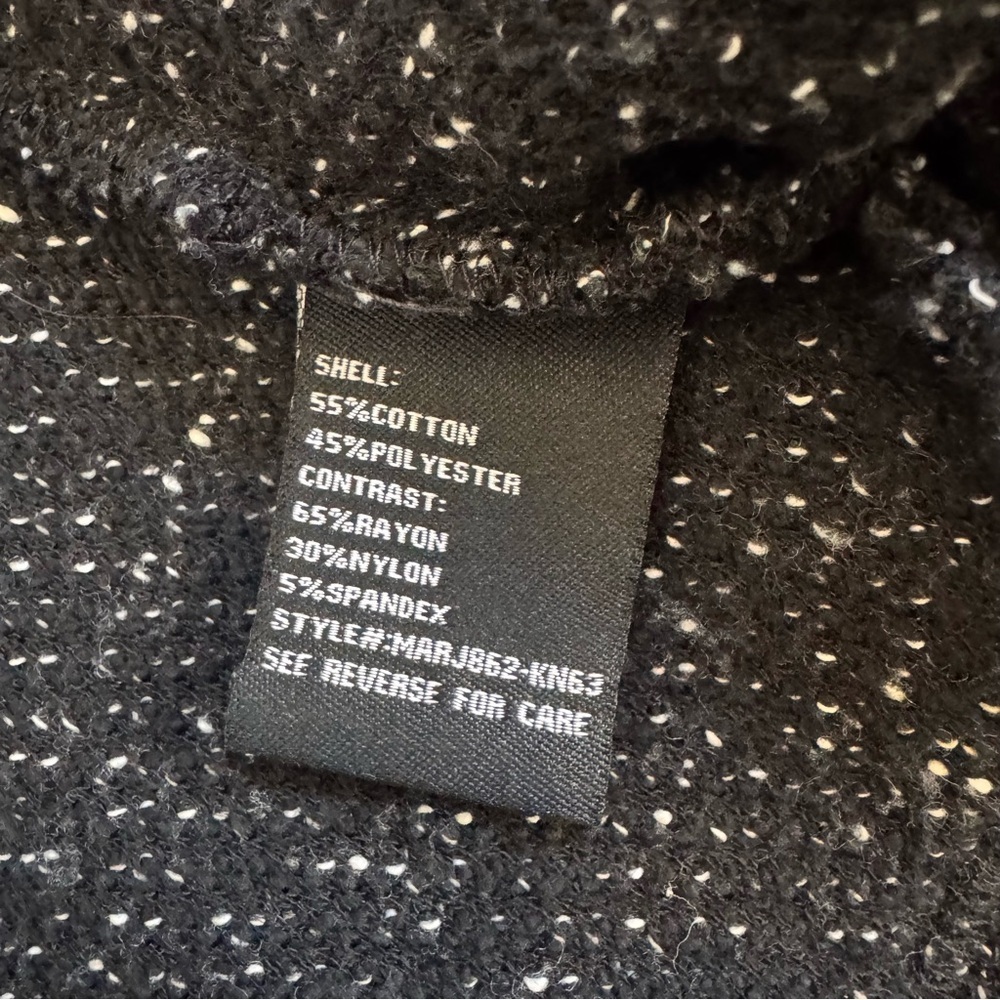 BNCI Black and Gray Knit Sweater - Picture 7 of 8